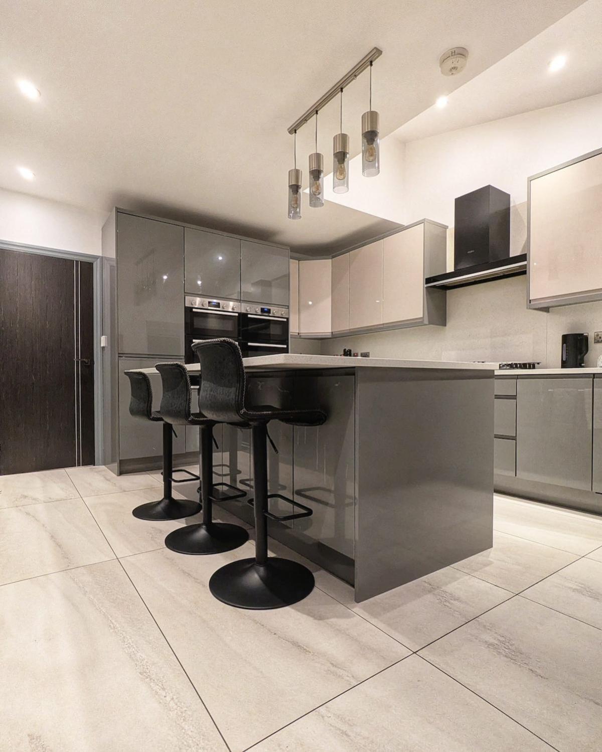 Beautiful 5 Bedroom Home Sleeps 12 People In Manchester Exteriér fotografie